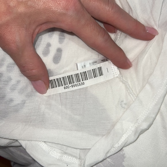 Peace & Love White, sleeveless, High, Low!  Sheer T-shirt medium!! - Picture 5 of 6